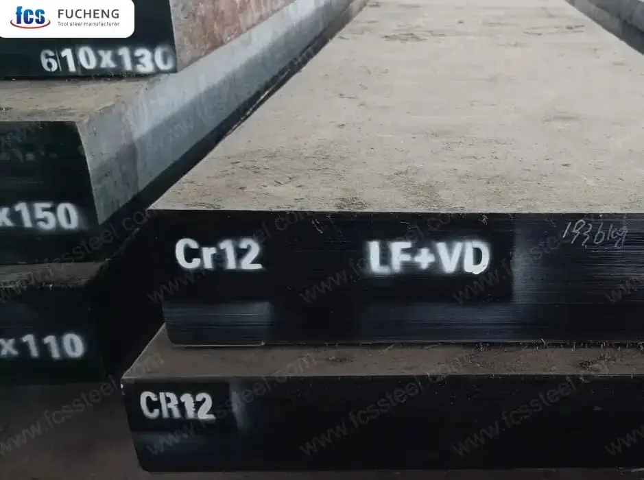 Heavy cold work plate section of the kind whose interior only ultrasonic testing reaches